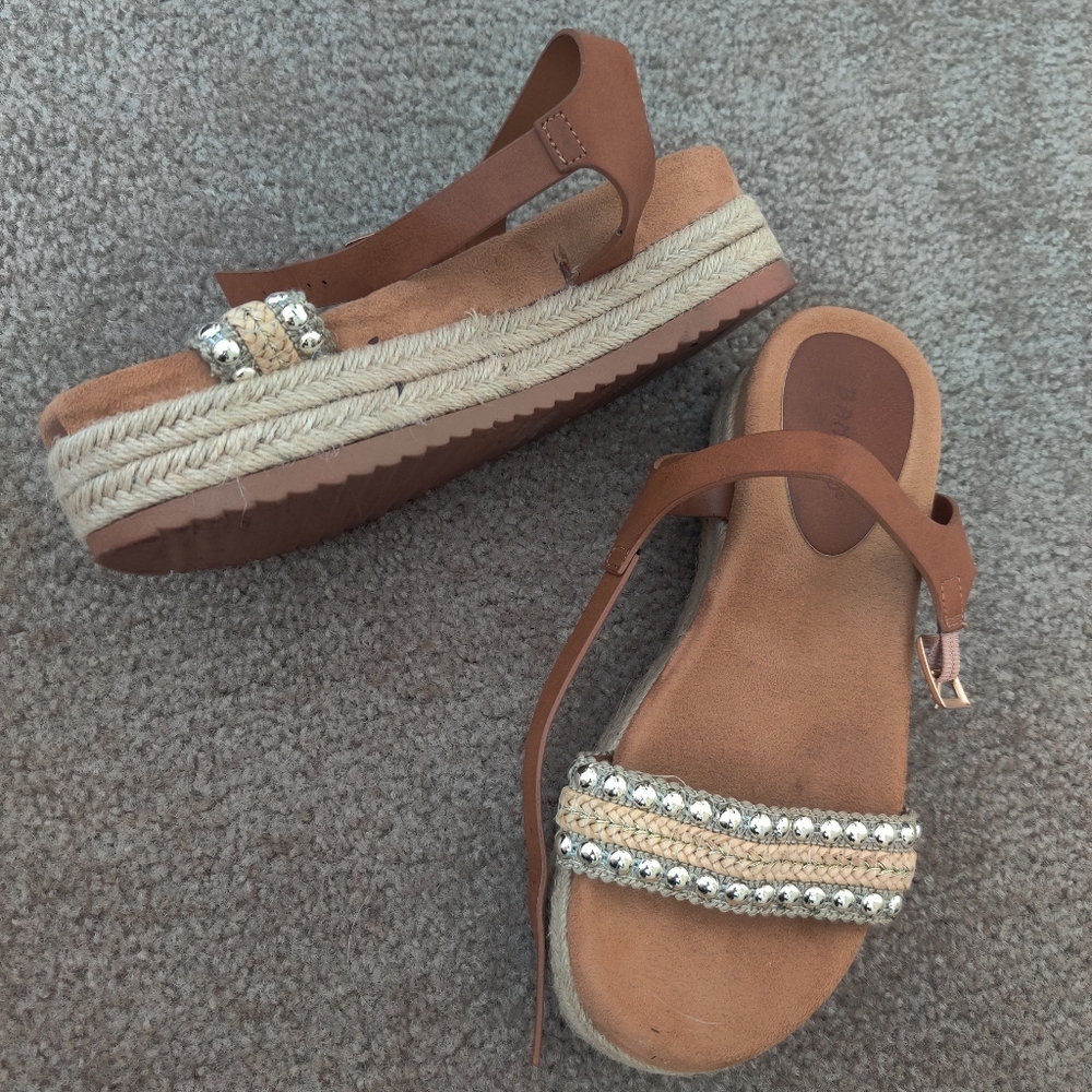 Bamboo Platform Sandel